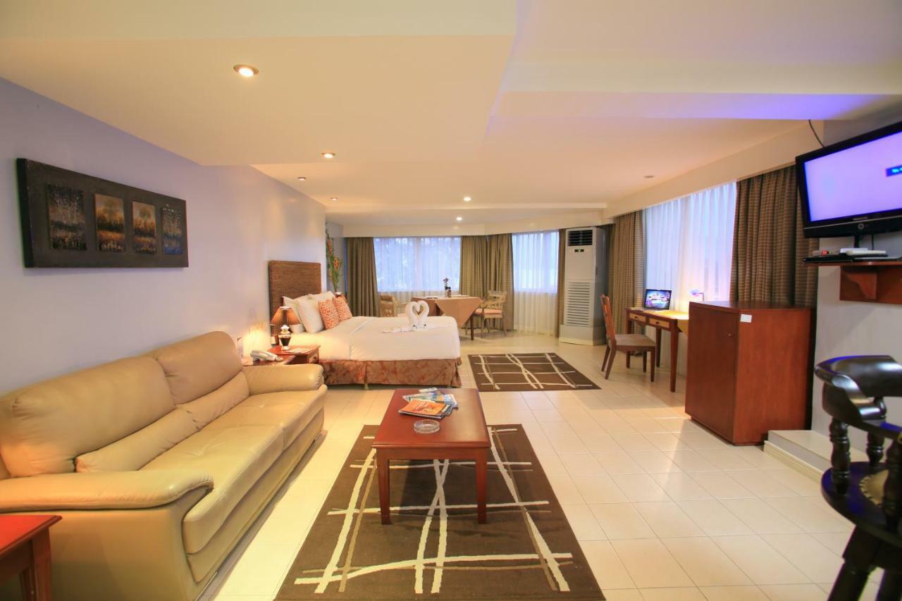 Wild Orchid Beach Resort Olongapo Luaran gambar